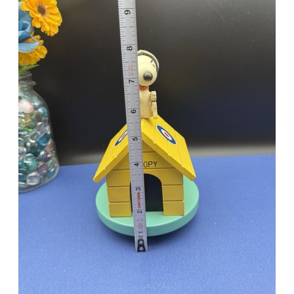 Vintage Snoopy Flying Ace Wooden Musical Box, Peanuts Red Baron Doghouse 1968 - Picture 8 of 15